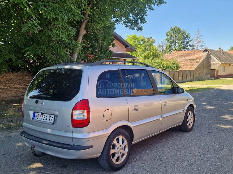 Opel Zafira 