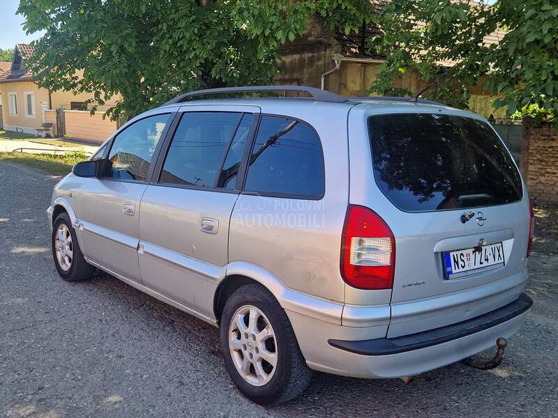 Opel Zafira 