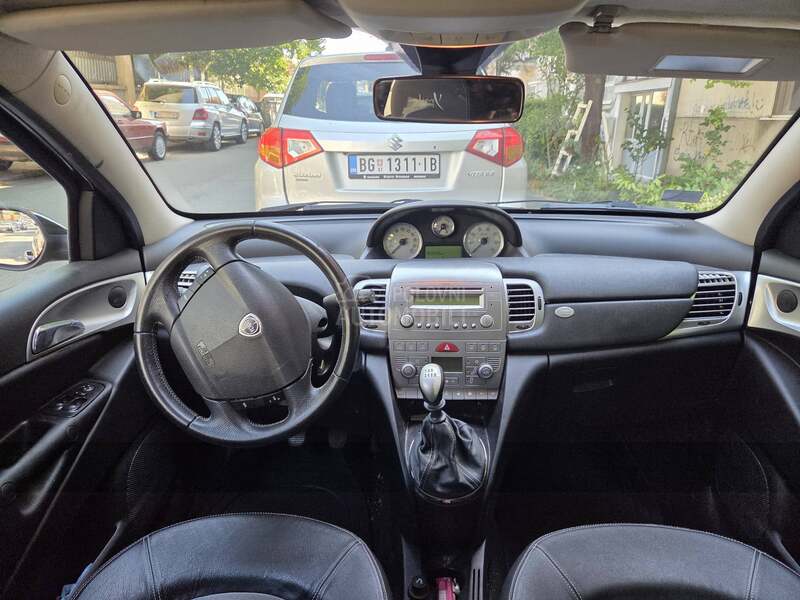 Lancia Ypsilon MOMO DESIGN