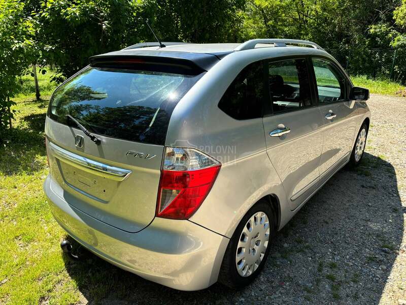 Honda FR-V 