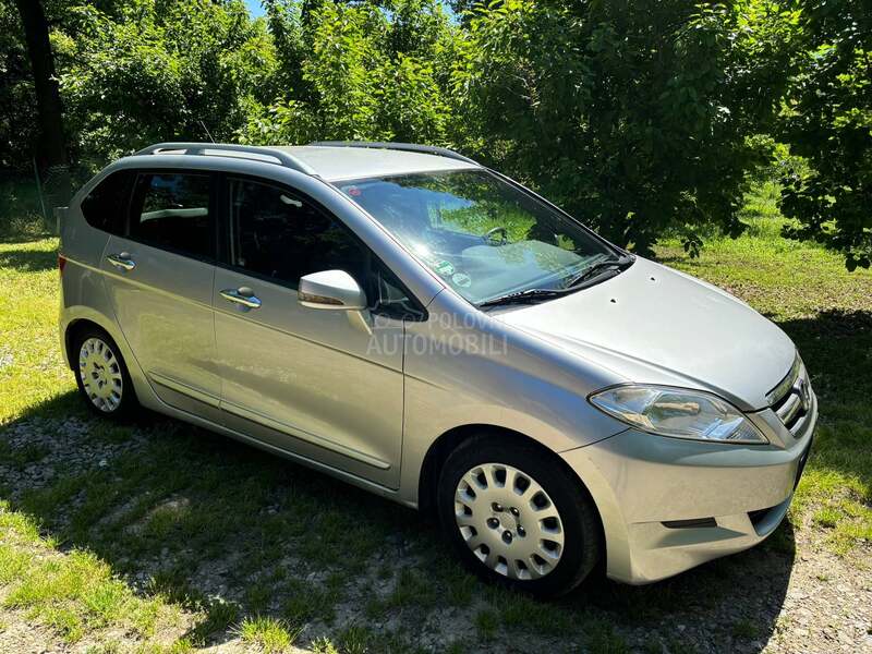 Honda FR-V 