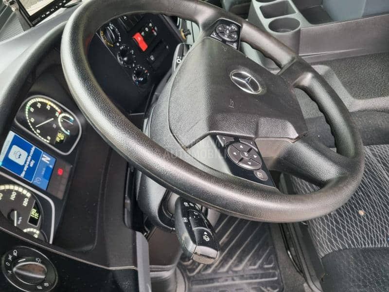 Mercedes Benz ATEGO 1323