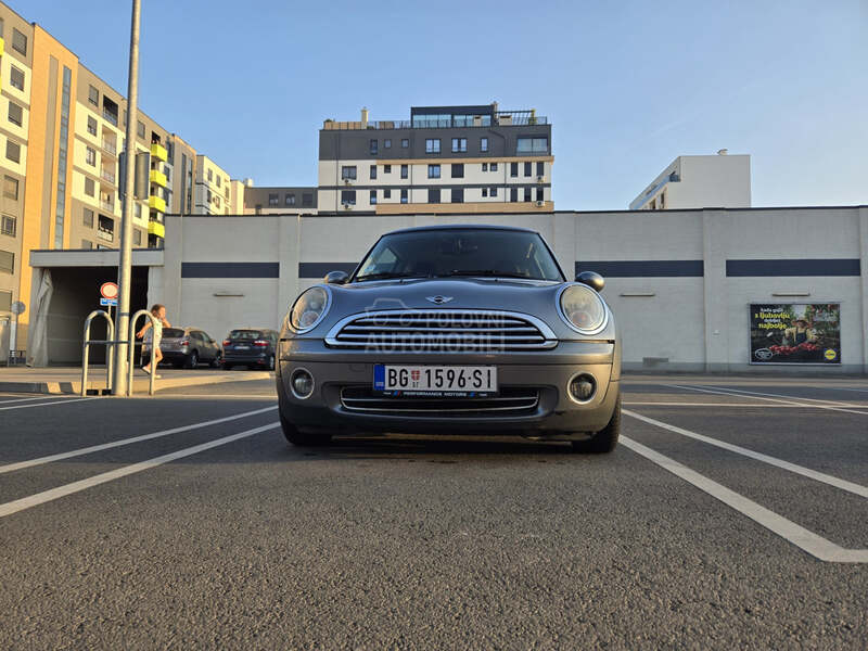 MINI One 