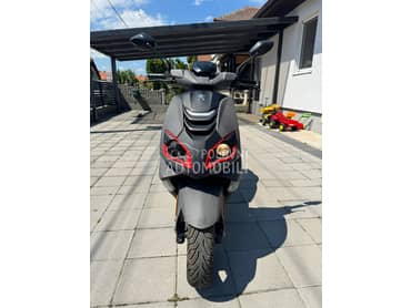 Peugeot Speedfight 4