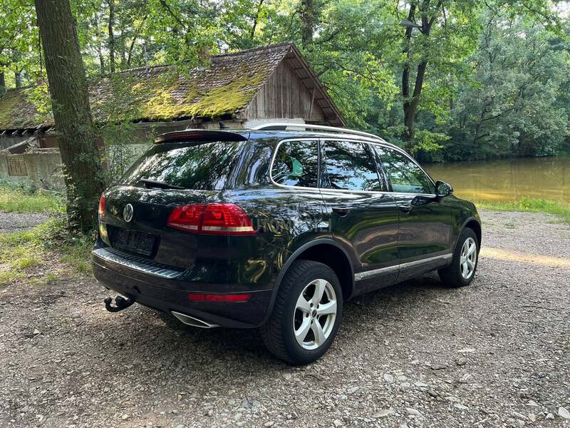 Volkswagen Touareg 