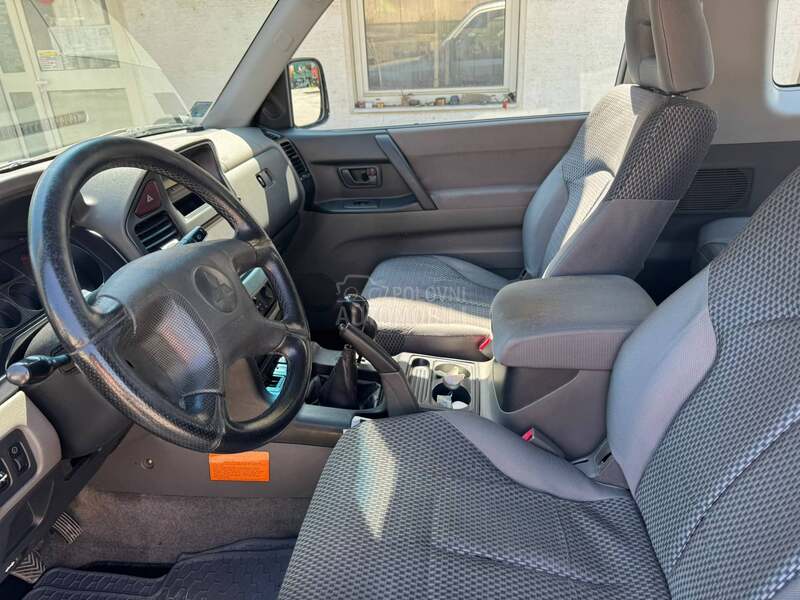 Mitsubishi Pajero 