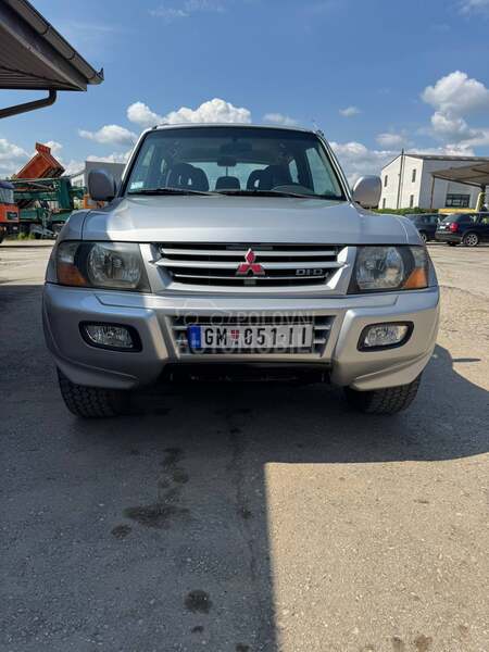 Mitsubishi Pajero 