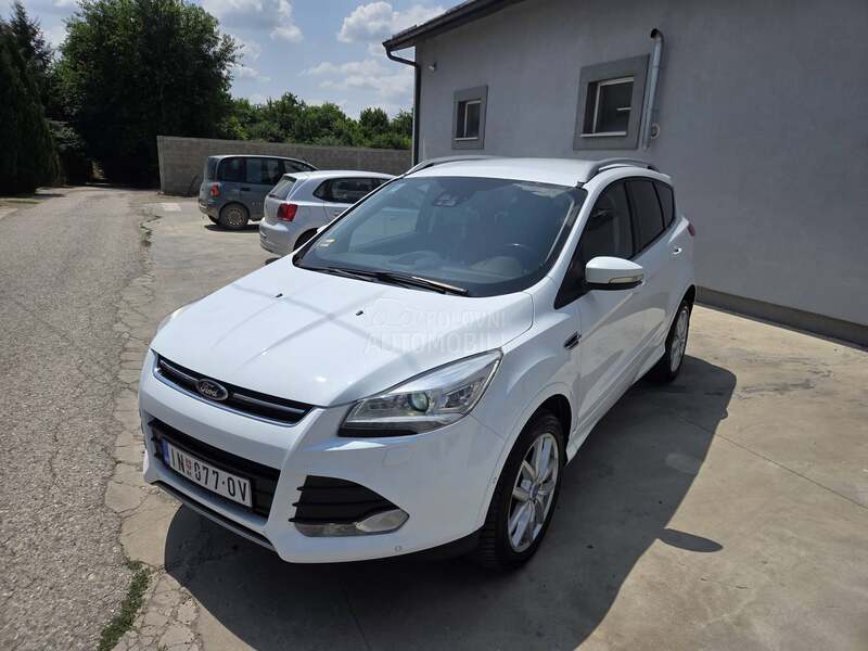 Ford Kuga 4 x 4/ AUT/LED/NAV/