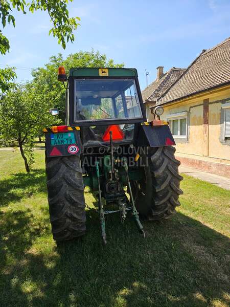John Deere 3130