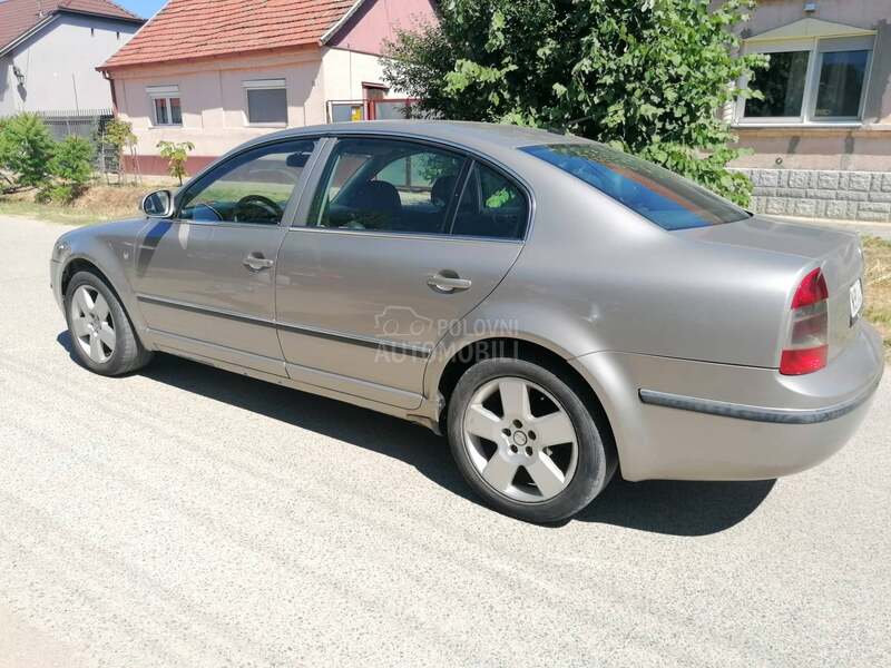 Škoda Superb 2.0 tdi
