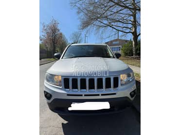 Jeep Compass -  kompletan auto u delovima