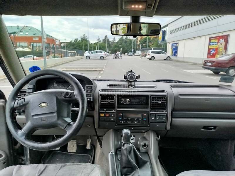 Land Rover Discovery 
