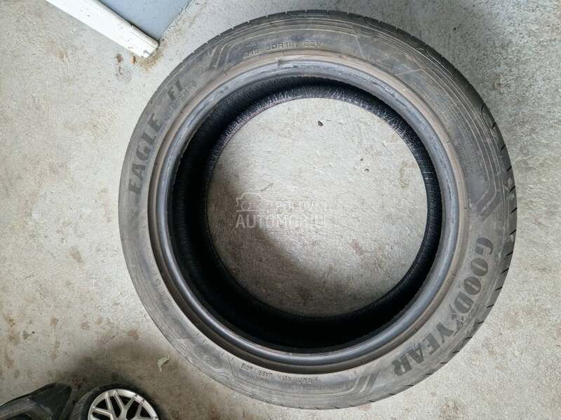 Goodyear 215/50 R18 Letnja