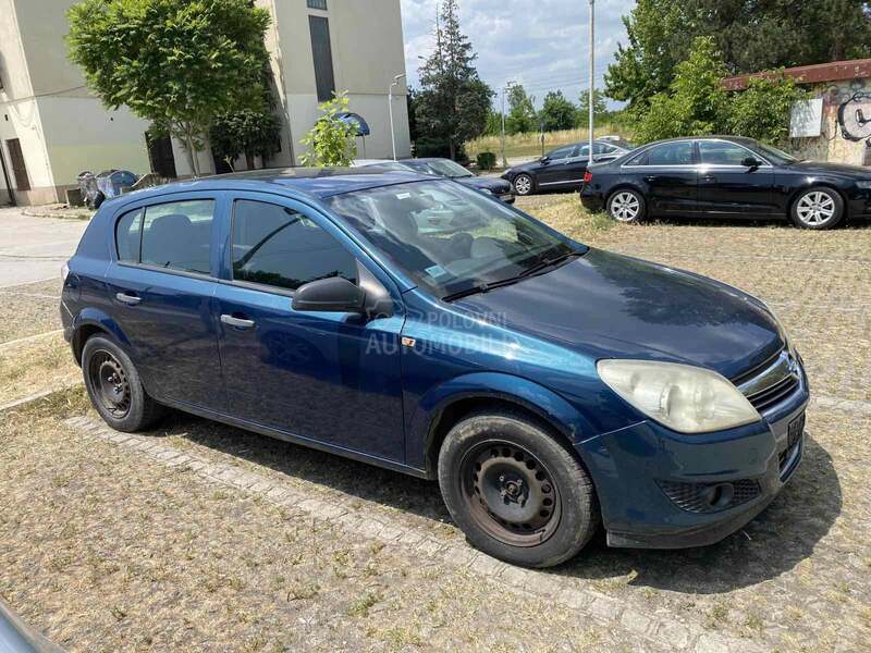Opel Astra H 