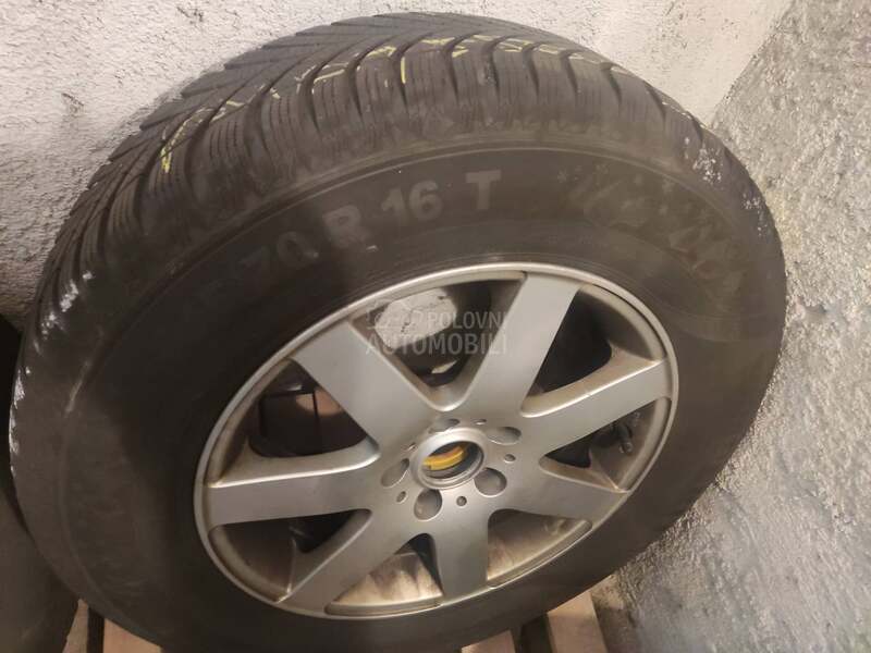 Semperit 215/70 R16 Zimska