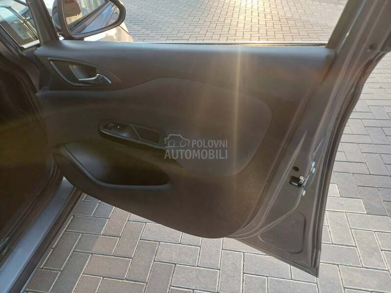 Opel Corsa E 1.2   VEL.M SERV.