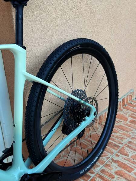 Cube Nuroad ex