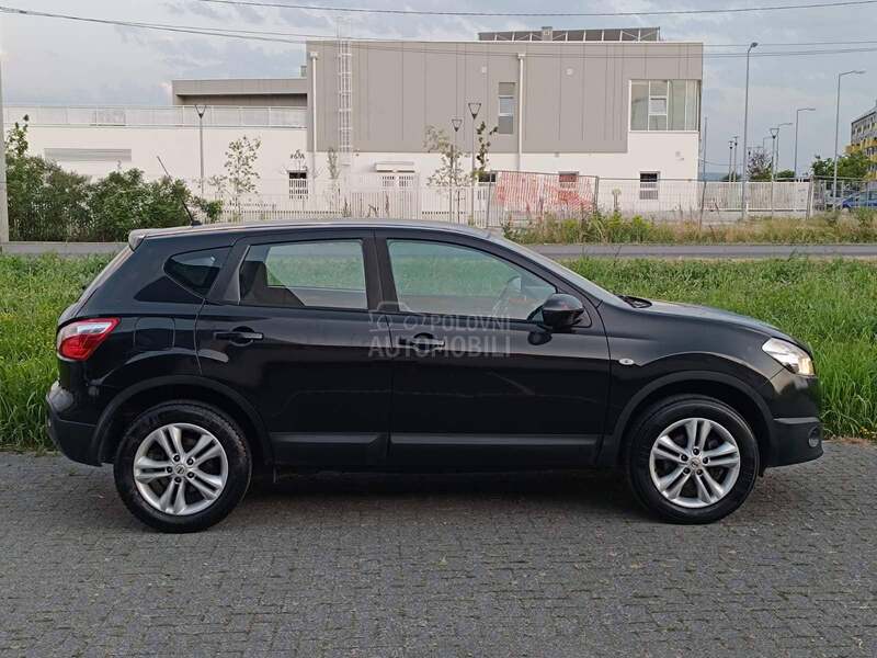 Nissan Qashqai 1.5 dci, na.vi