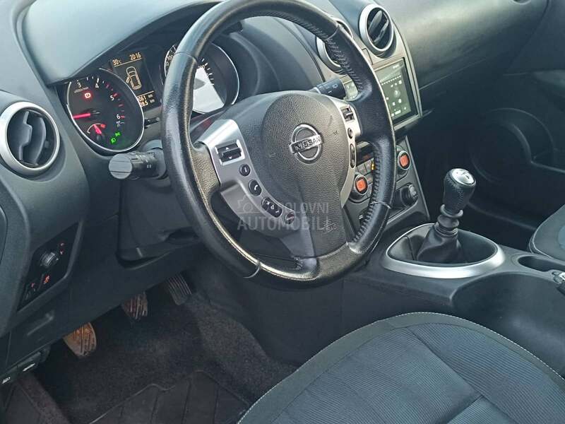 Nissan Qashqai 1.5 dci, na.vi