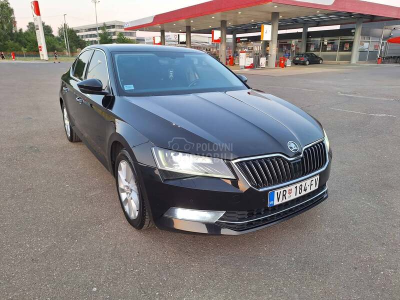 Škoda Superb 