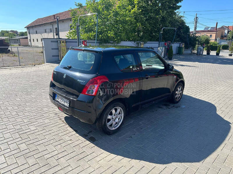 Suzuki Swift 1.3