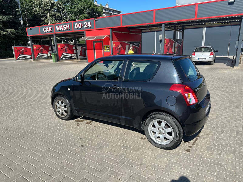 Suzuki Swift 1.3