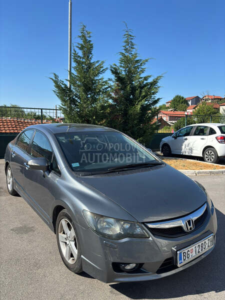 Honda Civic 1.8 MT Executive