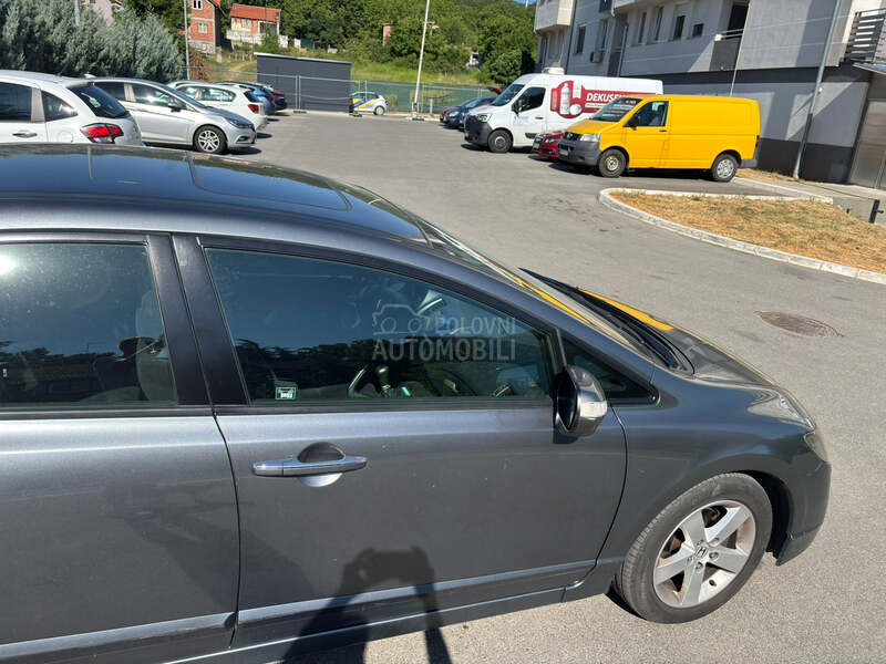 Honda Civic 1.8 MT Executive