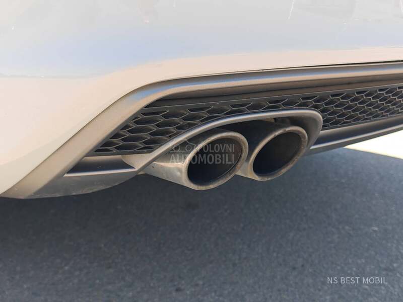 Audi A4 2.0TDI S-line AUT