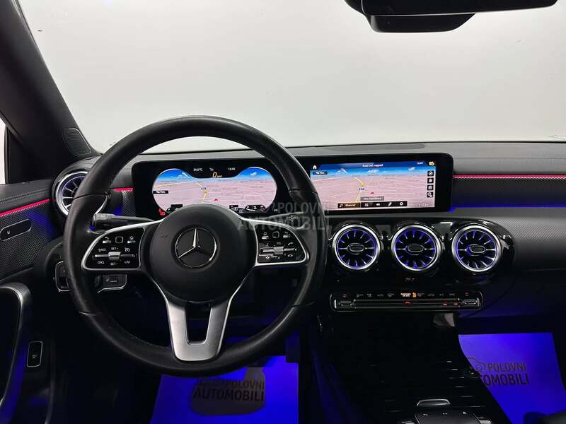 Mercedes Benz CLA 180 AMB AUT