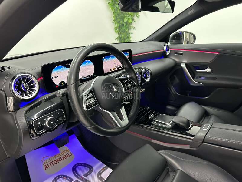 Mercedes Benz CLA 180 AMB AUT