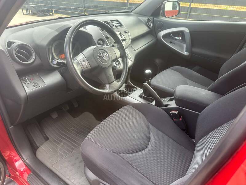 Toyota RAV 4 2.2 D4D