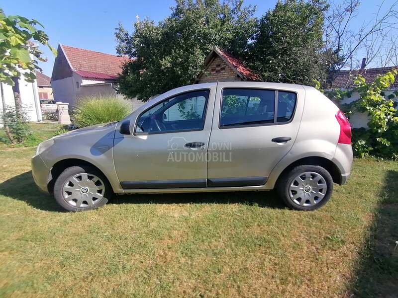 Dacia Sandero 