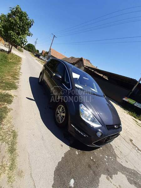 Ford S-Max 