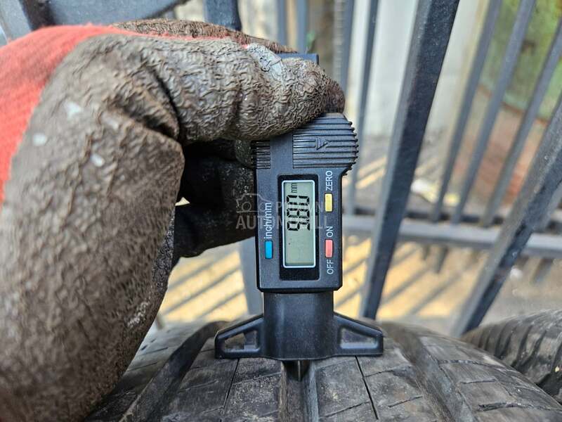 Continental 215/75 R16 Letnja