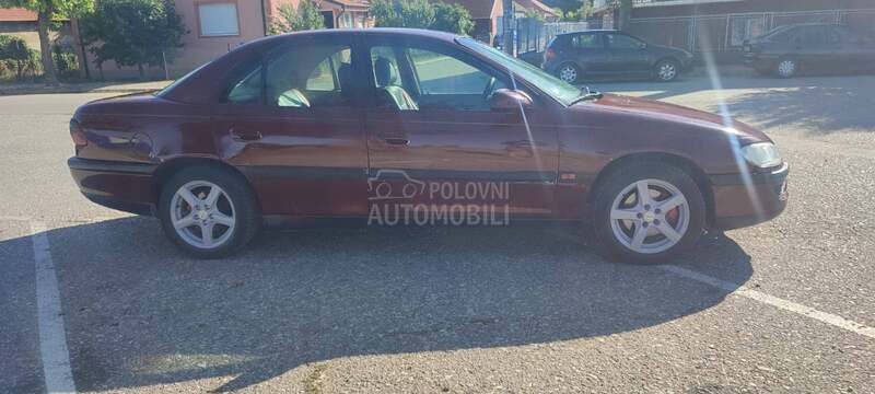 Opel Omega 2.0i