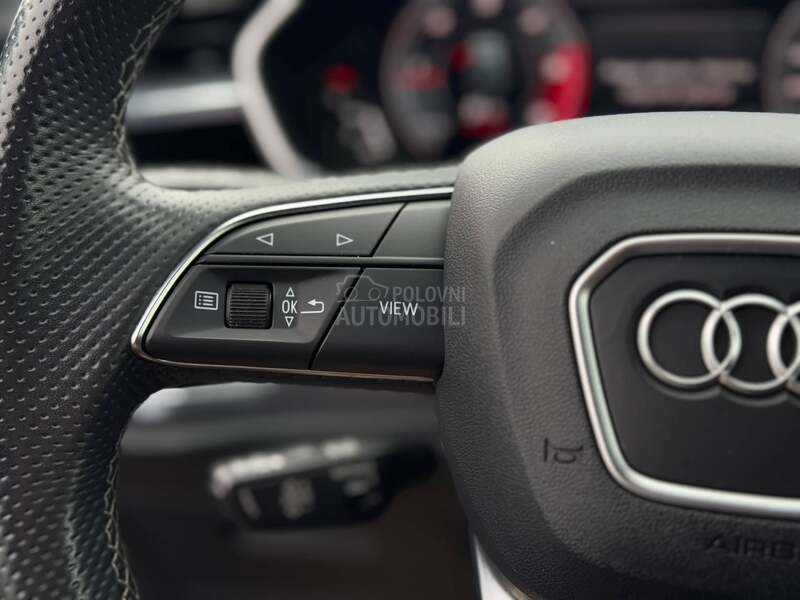 Audi Q3 S-LINE/4X4/MATRIX
