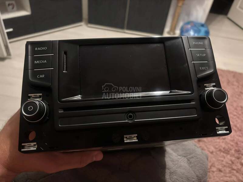 Fabrički cd radio