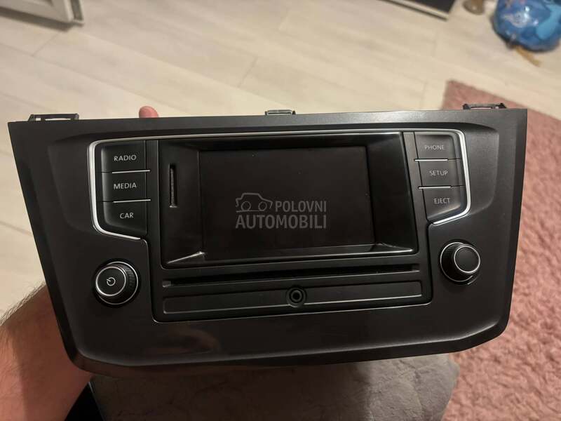 Fabrički cd radio