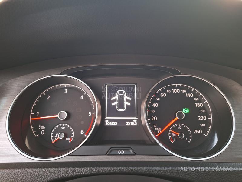 Volkswagen Golf 7 1.6 DSG HighLine