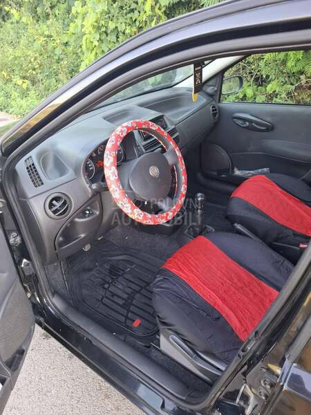 Fiat Punto 1.2 8v