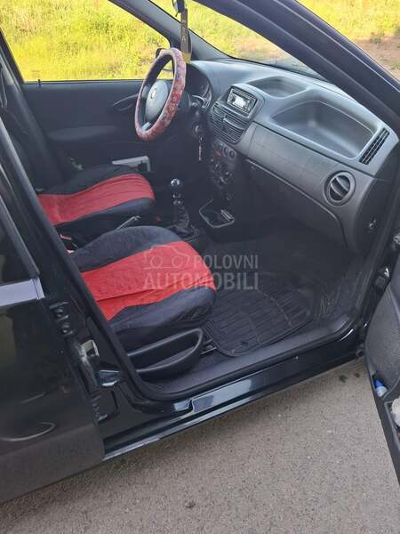 Fiat Punto 1.2 8v
