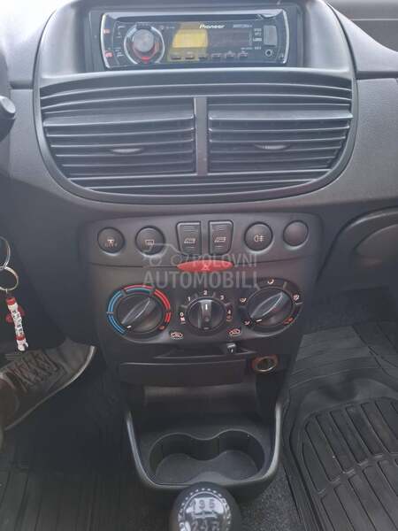 Fiat Punto 1.2 8v