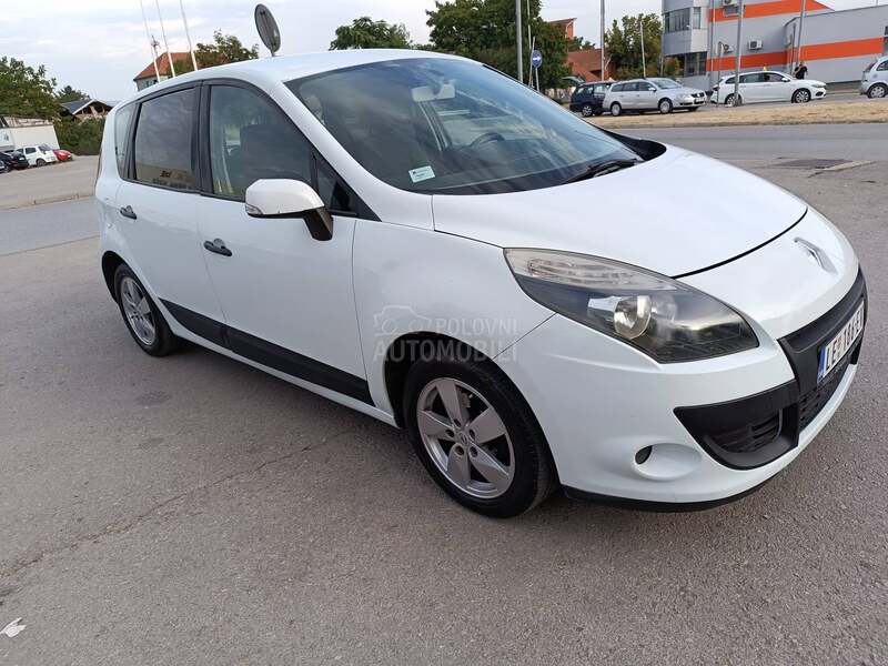 Renault Scenic 1.5 dci