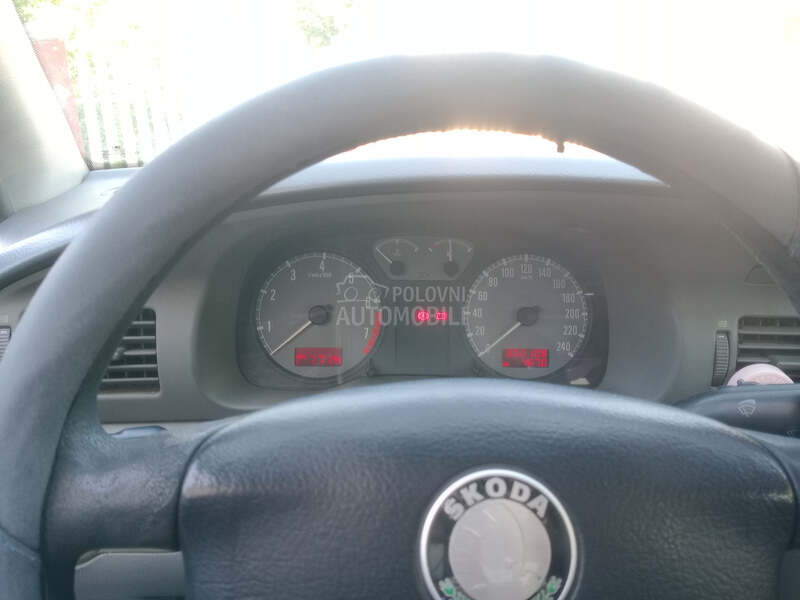 Škoda Octavia 1.6 GLXT