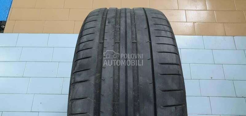 Pirelli 255/40 R21 Letnja