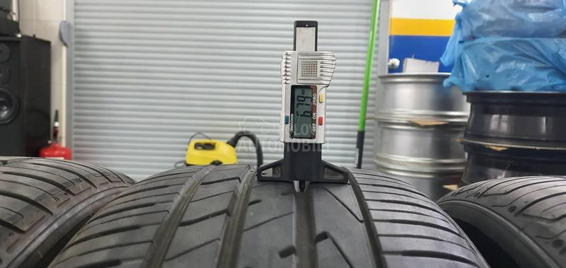 Hankook 235/50 R19 Letnja