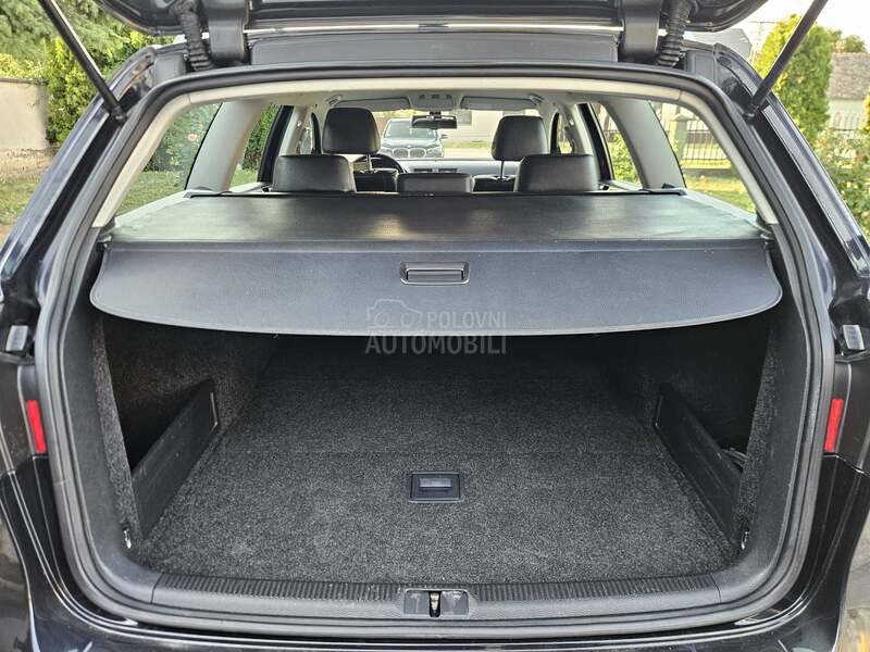 Volkswagen Passat B6 1.6 TDI KOZA NAV