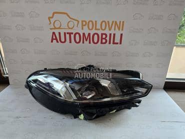 Desni far F70 F74 za BMW Serija 1 od 2024. do 2025. god.