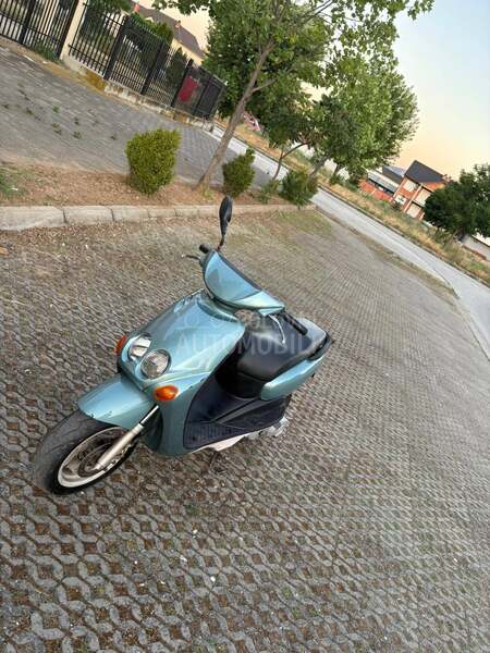 Yamaha Neos